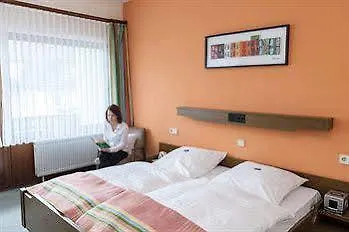 Hotel Zum Goldenen Faesschen 3*